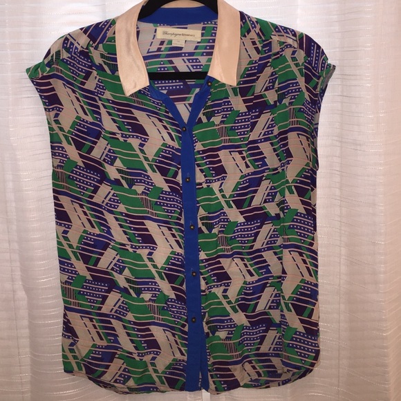 100% silk patterned top - Picture 1 of 3