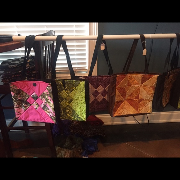 Handmade Quilted bag - Picture 3 of 3