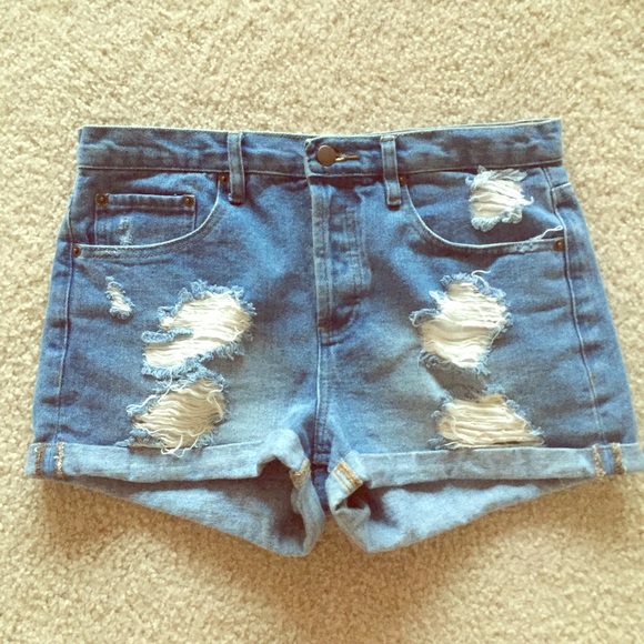 F21 premium denim shorts. Size 29.