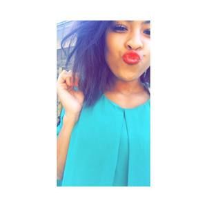 Meet your Posher, Talia