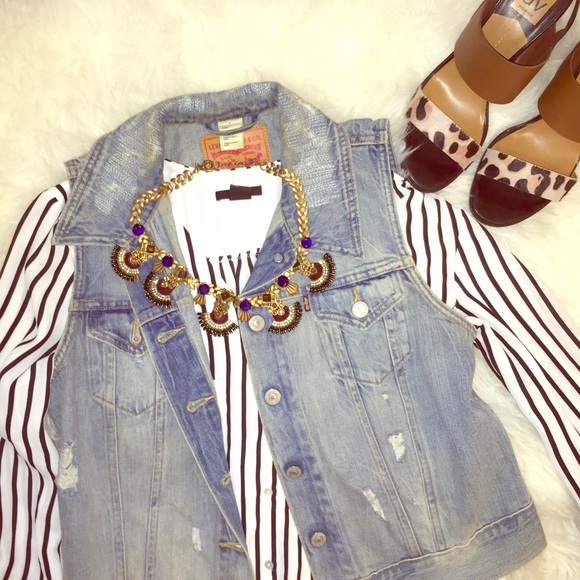 Levis Distressed Denim Vest