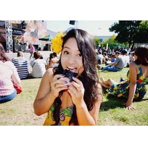 Meet your Posher, Felicia