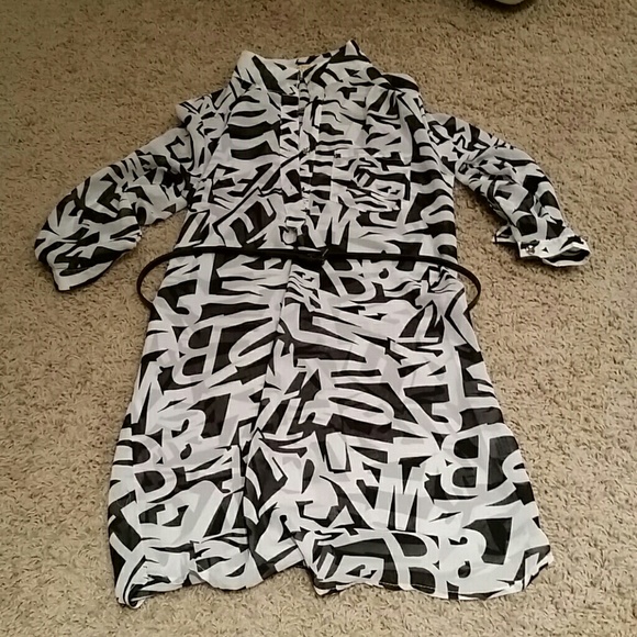 Black and white letters button down