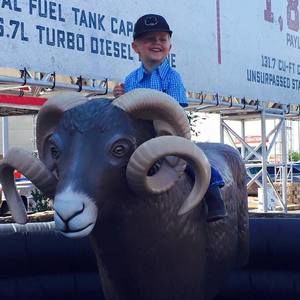 Meet your Posher, Melissa