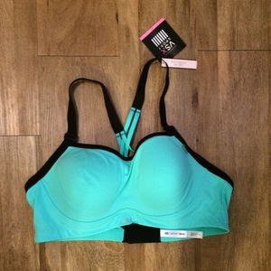NWOT Victoria's Secret sports bra