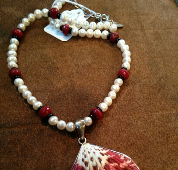 Charles Albert pendant