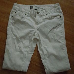 Mossimo White skinny jeans
