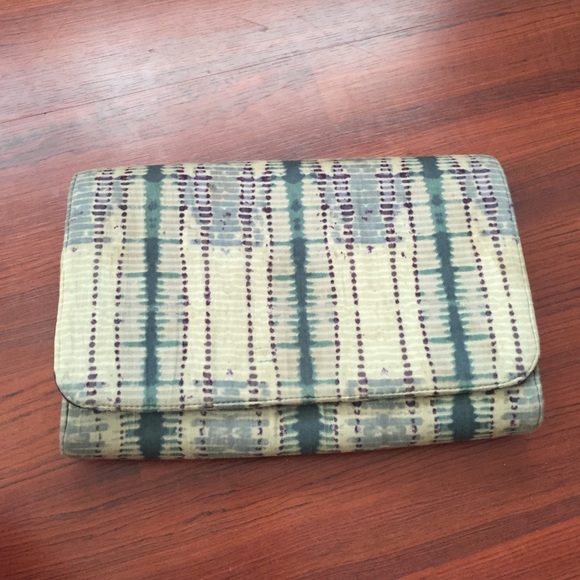 Kimchi Blue clutch