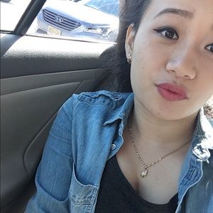 Meet your Posher, Huyen