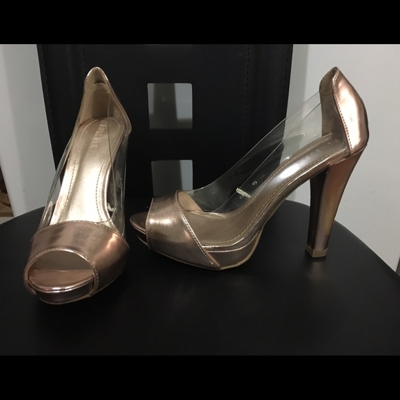 Pink chrome w/ clear side peep toe heels