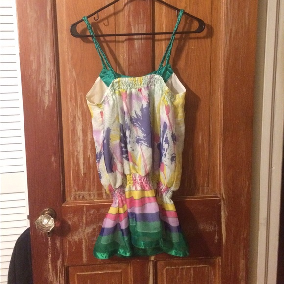 Unique Tank-top! - Picture 2 of 2