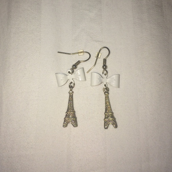 Gold Eiffel Tower earrings