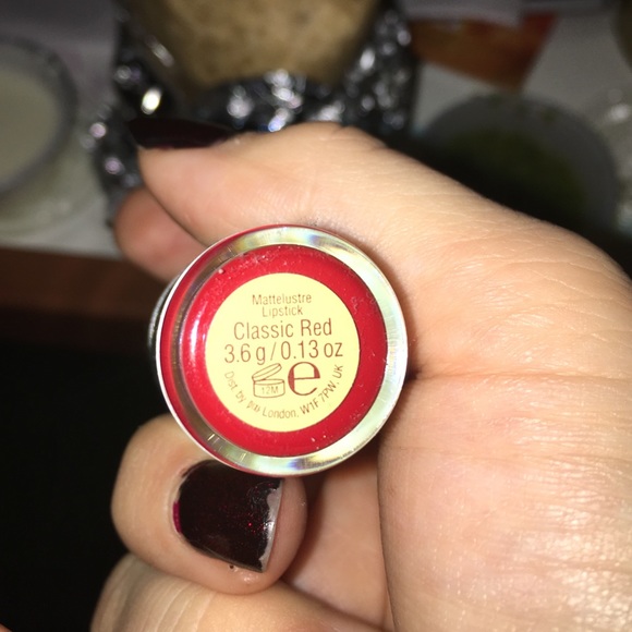 Pixi mattrelustere Lipstick (unboxed) Classic Red