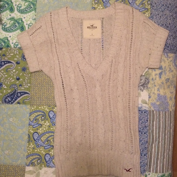 Hollister sweater. PRICE DROP!