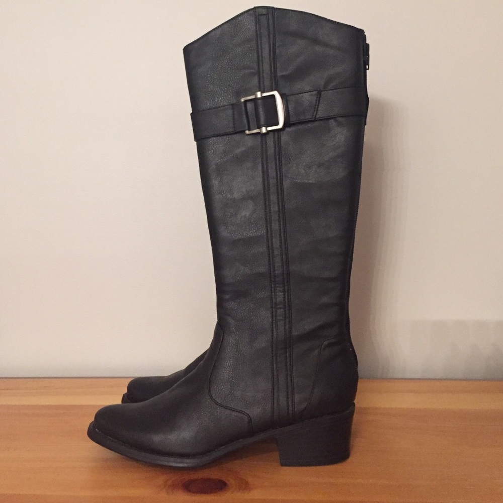 a.n.a. (A New Approach) - Black Boots