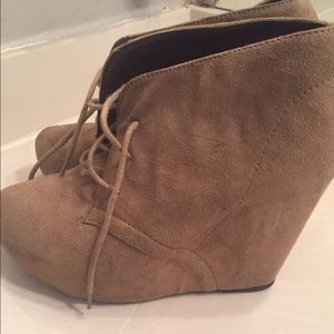 Brown wedges