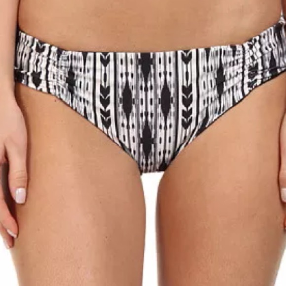 L*Space reversible bitsy bottoms