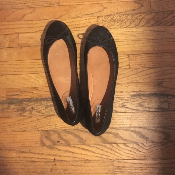 Black flats