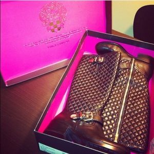 Vince Camuto boots