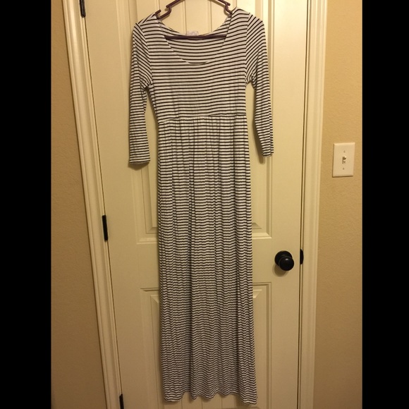 B&W striped maxi dress