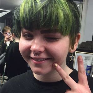 Meet your Posher, Khris