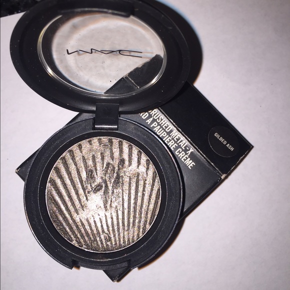 MAC Cosmetics Other - MAC brushed metal x shadow