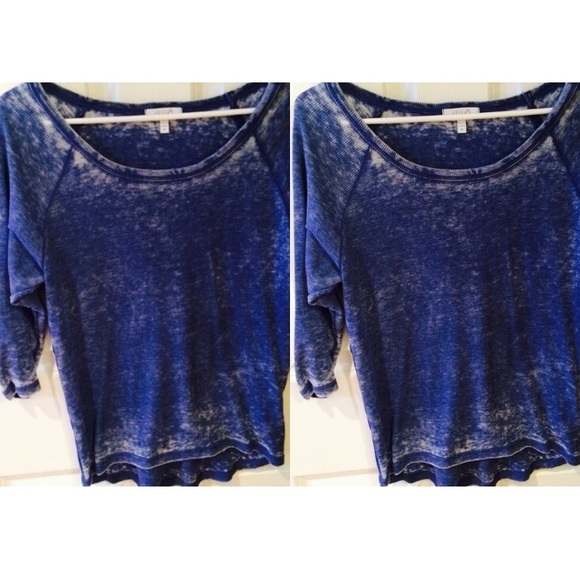 dELiA*s Blue Long Sleeve Tee