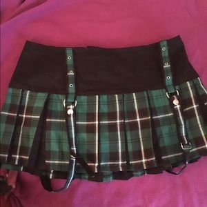 Cute mini skirt hot topic size L