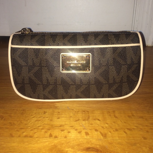 Michael Kors cosmetic bag