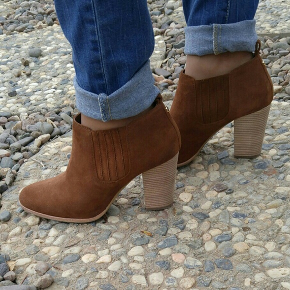 SOLD!!!!!Michael Kors bootie - Picture 3 of 4