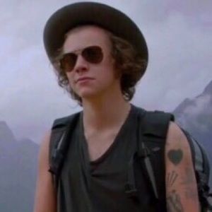 Meet your Posher, Arika