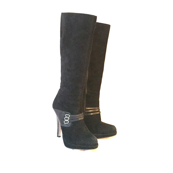 Barely worn black knee high three buckles