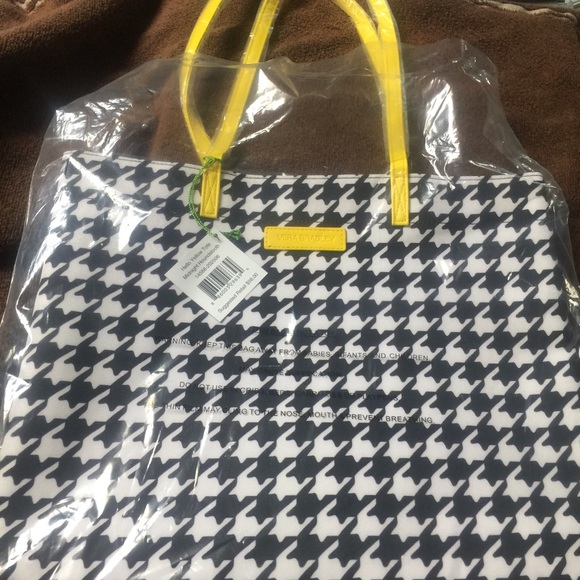 NWT Hello Yellow tote Vera Bradley