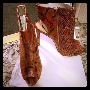 Peep toe slingback booties