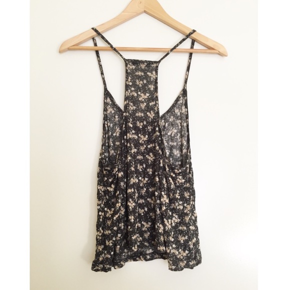 • s o l d on Merc • Brandy Melville Floral Tank - Picture 2 of 3