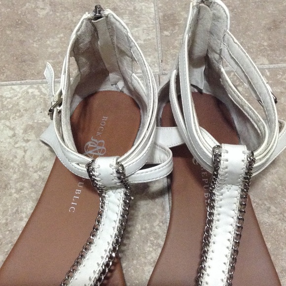 Rock&Republic Sandals 9.5M - Picture 2 of 4