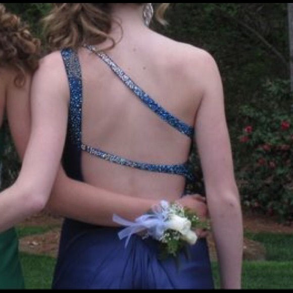 Purple prom dress! - Picture 2 of 3