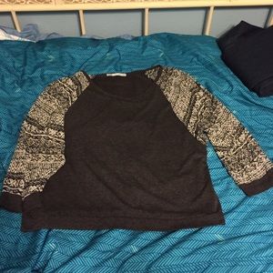 Tribal print gray and white shirt