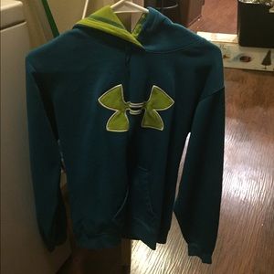 Under armour sweatshirt