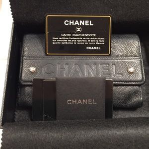 Chanel wallet