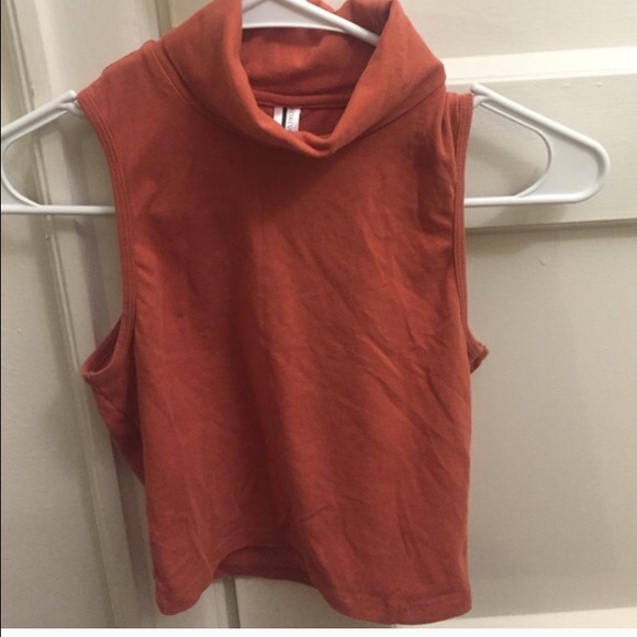 Forever 21 crop top - Picture 3 of 3