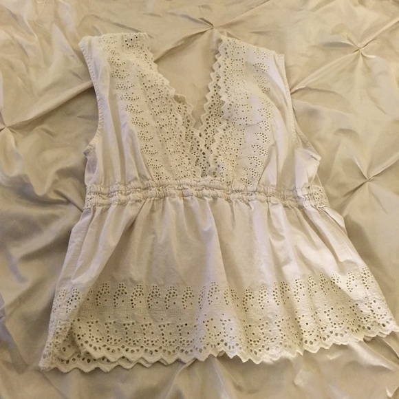 American eagle eyelet blouse