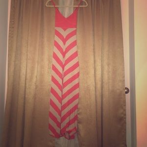 Orange and beige Bebe maxi dress! Summer greatness