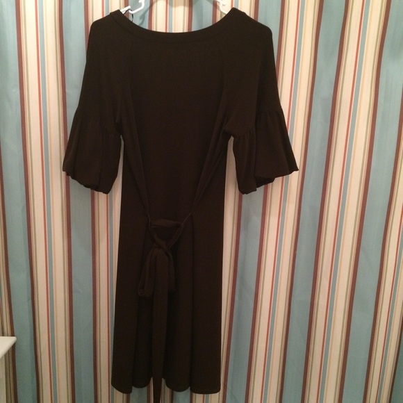 Brown dress - Picture 4 of 4