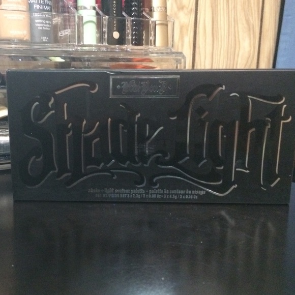 Kat Von D Shade & Light Contour Palette