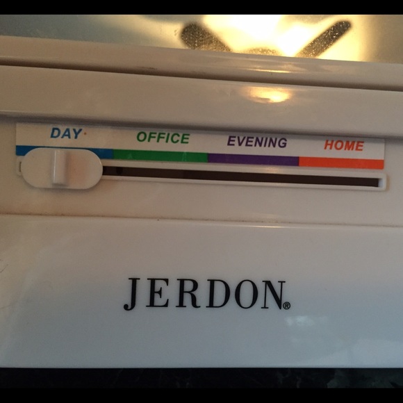 Makeup Mirror - Picture 4 of 4