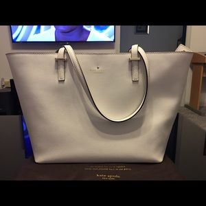 Authentic Kate spade cedar street medium harmony.