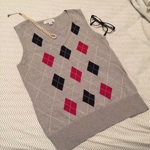 ❌SOLD❌Like New Sweater Vest
