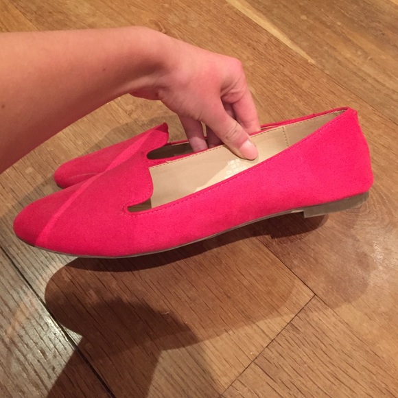 Hot pink faux suede loafers - Picture 3 of 4