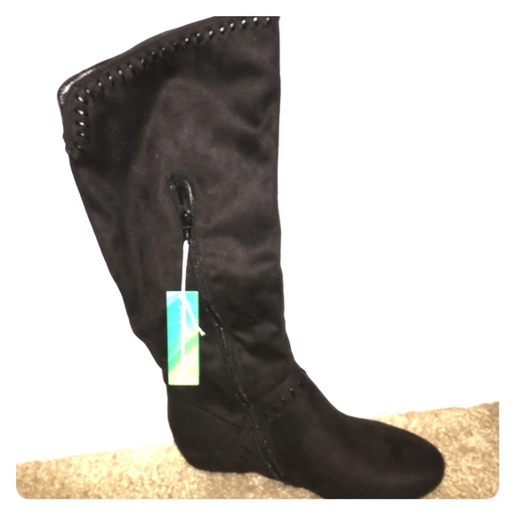 Suede boot